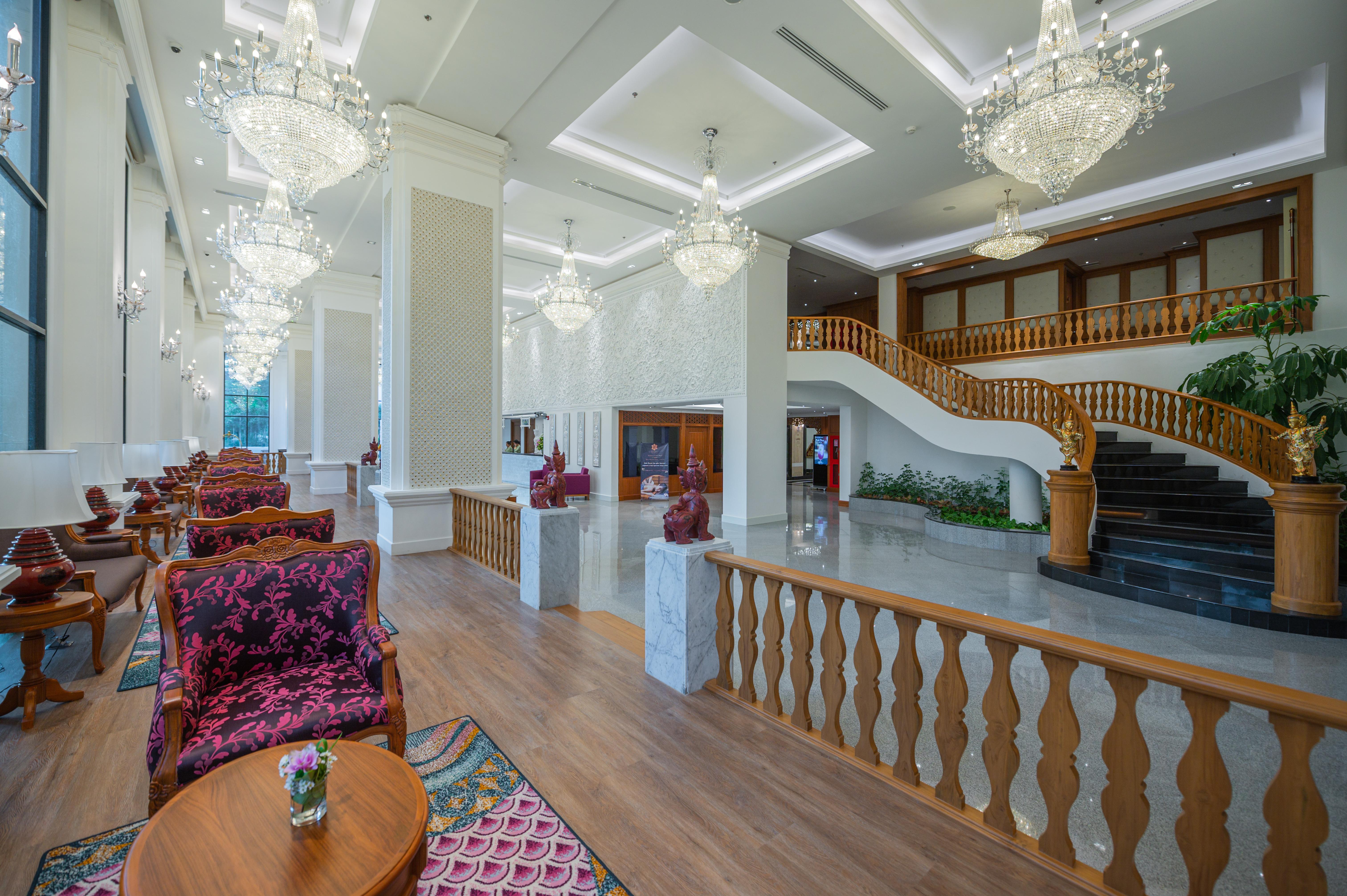The Empress Premier Chiang Mai - Sha Extra Plus Eksteriør bilde Lobby