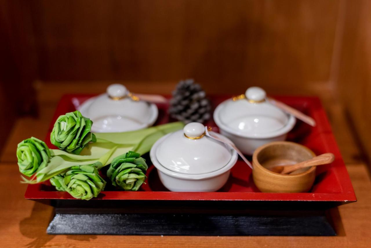 The Empress Premier Chiang Mai - Sha Extra Plus Eksteriør bilde A set of four bowls for serving Japanese cuisine
